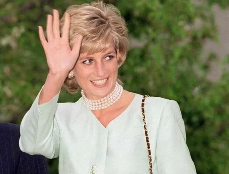Diana: Αυτό είναι το πρόσωπο του άνδρα που με μια εικόνα της «πλούτισε»! Είχε φέρει αναστάτωση στο Buckingham!