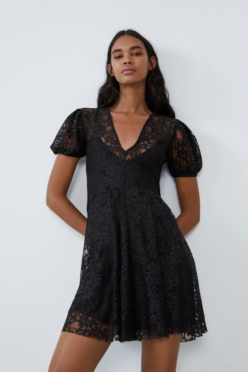 Zara  μαύρο φόρεμα δαντέλα