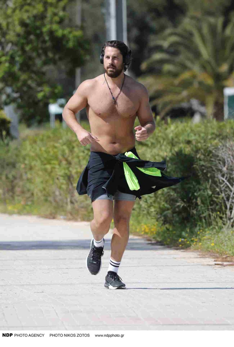 Νάσος Παπαργυρόπουλος τρέξιμο στη Γλυφάδα αποκλειστικές φωτογραφίες
