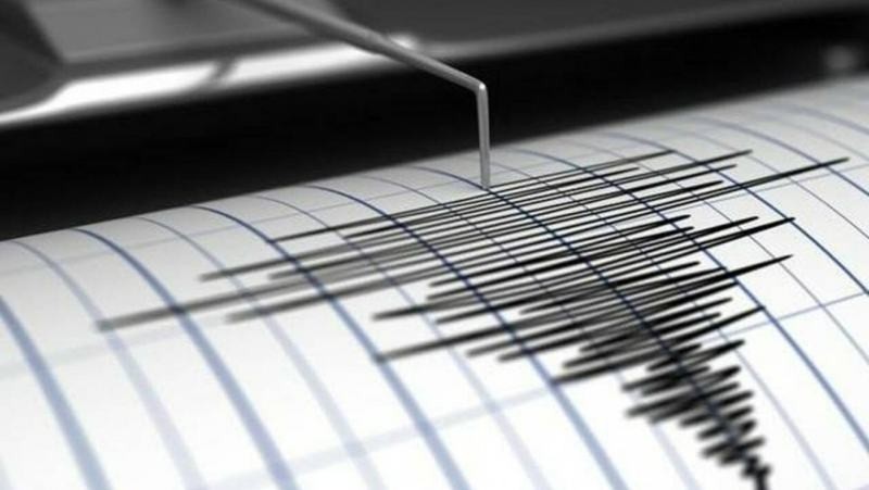 σεισμός 4,8 Ρίχτερ Ινδονησία 