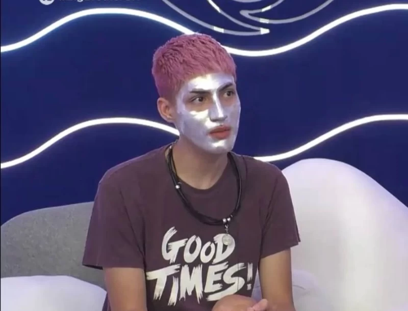 Big Brother: Χαμός στο Twitter με τη μάσκα του Θέμη - «Ερχόμαστε φιλικά...»