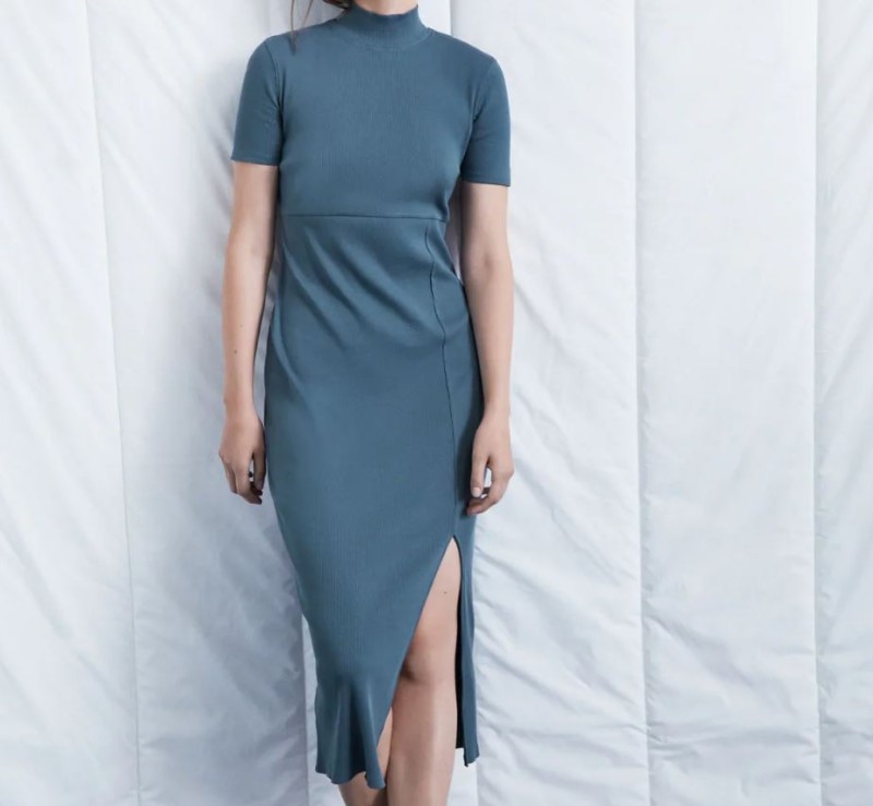 Zara φόρεμα με σκίσιμο εκπτώσεις