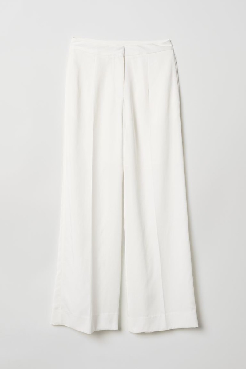 Ζέτα Μακρυπούλια λευκό H&M παντελόνι