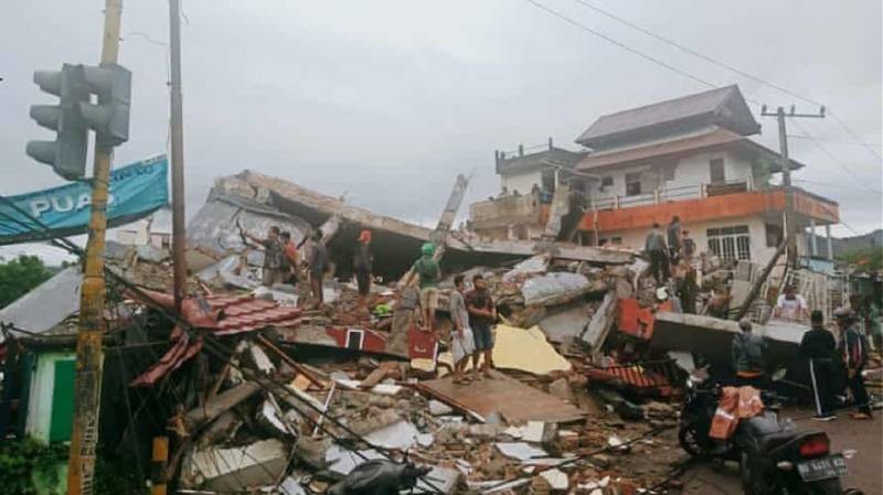 Σεισμός 6,2 Ρίχτερ Ινδονησία