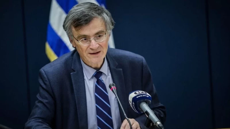Κορωνοϊός - Τσιόδρας: «Θα συνεχίσουμε να έχουμε μέτρα μέχρι να ολοκληρωθεί το πρόγραμμα του εμβολιασμού»