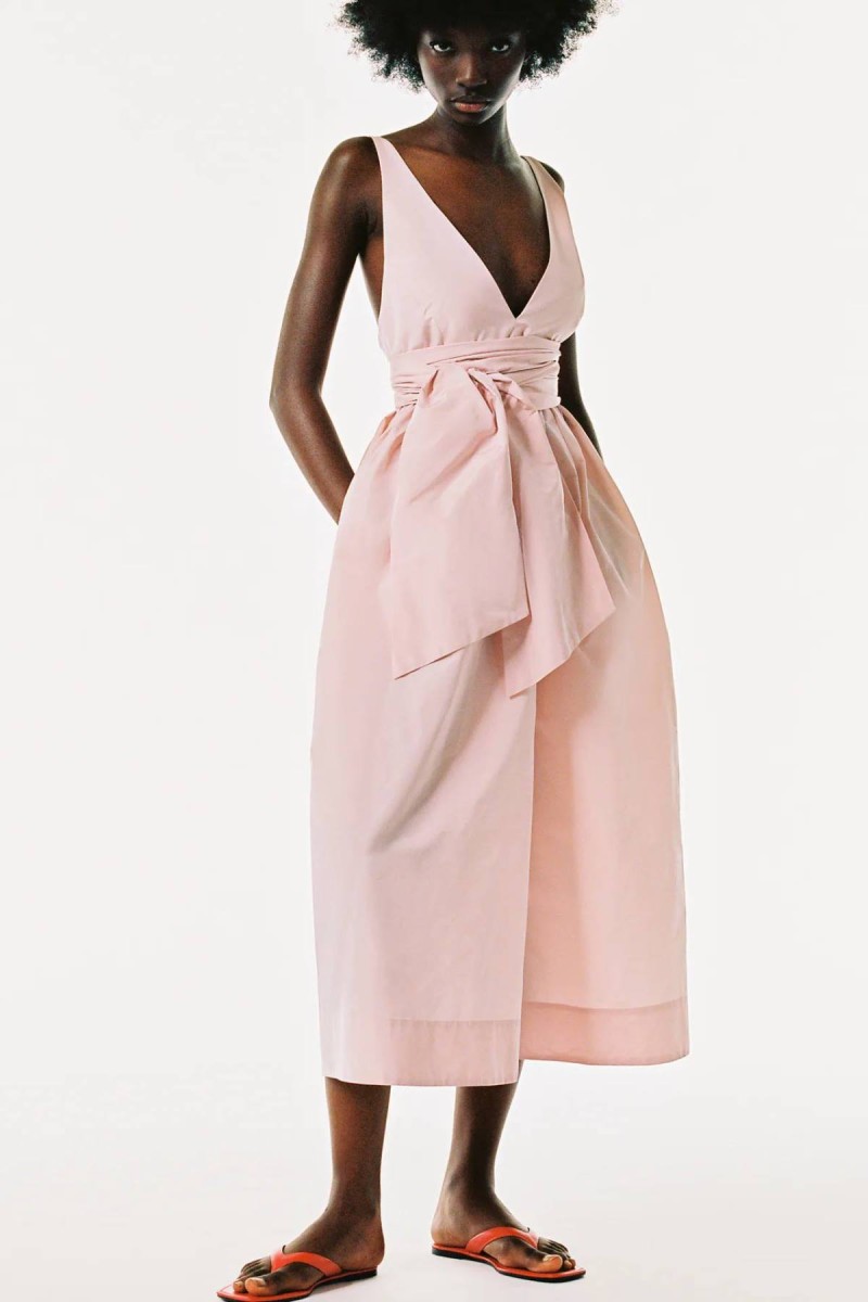 ροζ φόρεμα με ζώνη