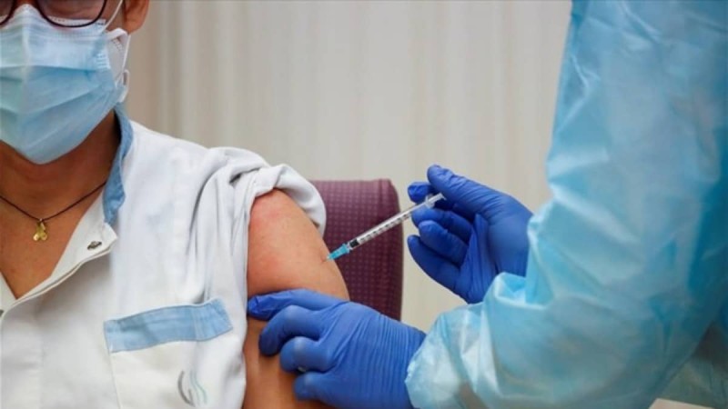 Κορωνοϊός: 'Πράσινο φως' στην τρίτη δόση του εμβολίου pfizer