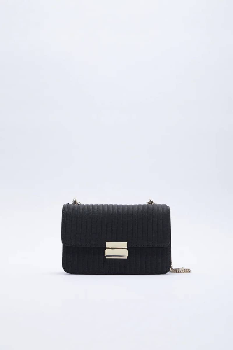 Μαύρη τσάντα από τα Zara