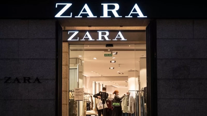 Σε τιμή ευκαιρία - Στιλάτο μποτάκι στα Zara μόλις με 16,99 ευρώ