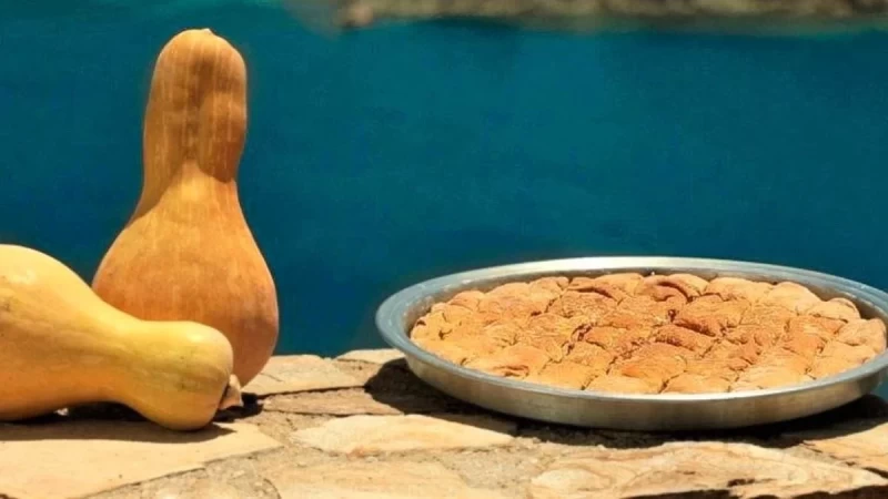 Παραδοσιακή γλυκιά κολοκυθόπιτα με τραγανό φύλλο - Όπως την φτιάχνουν οι νοικοκυρές στην Ίο