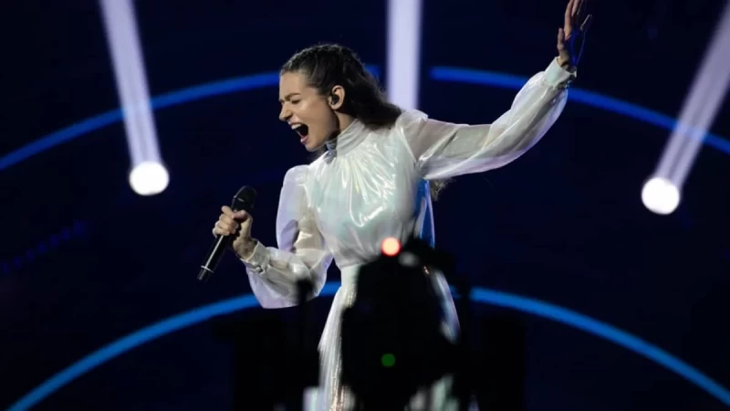 Eurovision 2022: Αποθεώθηκε η Αμάντα Γεωργιάδη με την εμφάνισή της στον τελικό
