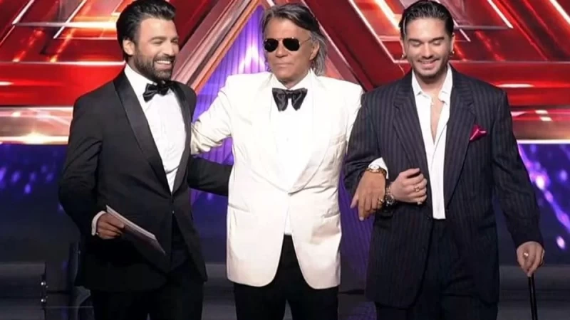X-Factor: Υποβασταζόμενος στη σκηνή ο Ηλίας Ψινάκης - Εμφανίστηκε με μπαστούνι πλάι στον Μάστορα