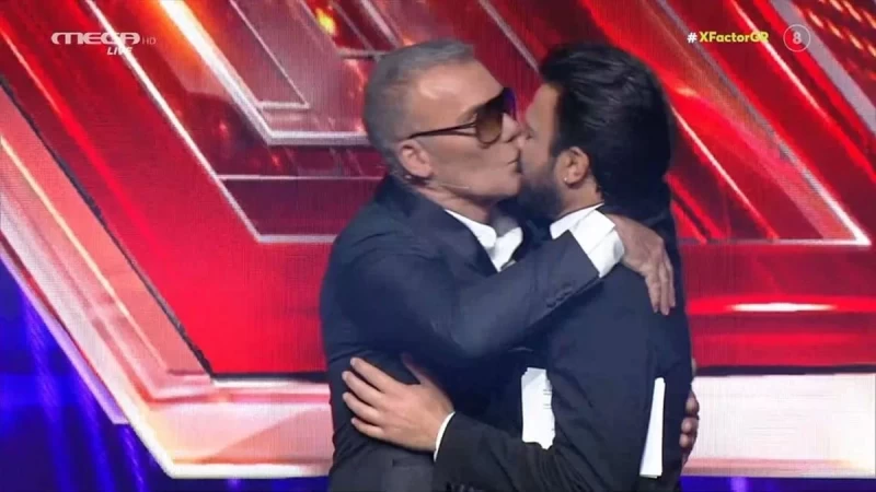 «Θα κινηθώ νομικά...» - Καταγγελία για το φιλί του Ρόκκου με τον Γεωργίου στο live του X-Factor