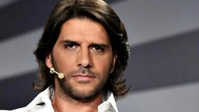 Παραμένει γοητευτικός - Πώς είναι σήμερα ο κριτής του Super Idol, Κωνσταντής Σπυρόπουλος