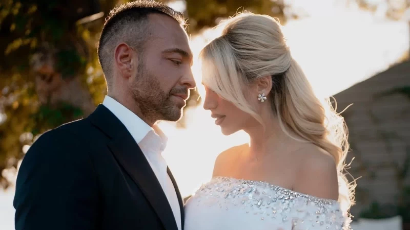 Κωνσταντίνα Σπυροπούλου - Βασίλης Σταθοκωστόπουλος: Ανέβασαν το πρώτο slideshow από τον παραμυθένιο γάμο τους στην Βούλα
