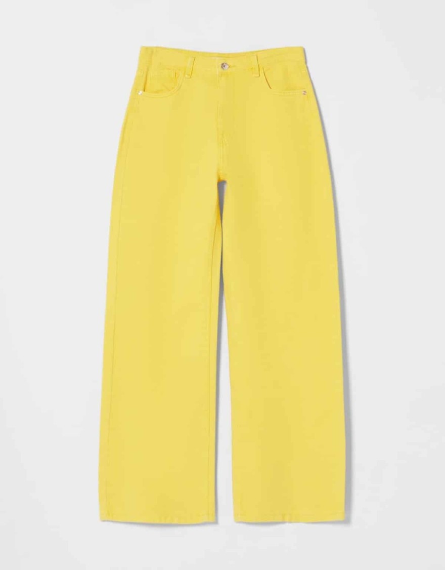 Το κίτρινο παντελόνι από τα Bershka