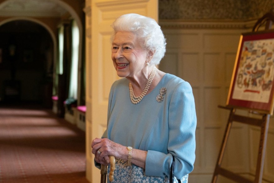 Η Βασίλισσα Ελισάβετ δεν θα δώσει το παρόν στη γιορτή προς τιμήν της