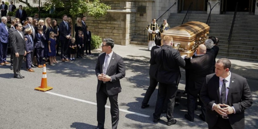 Η κηδεία της πρώην του Ντόναλντ Τραμπ