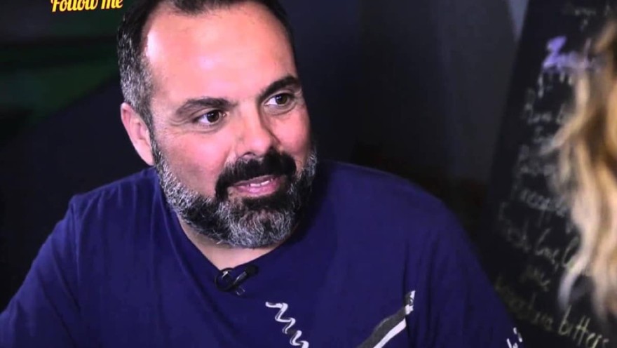 Ο Δημήτρης Γιατζόγλου  είναι ο ένας από τους δύο παρουσιαστές της νέας ψυχαγωγικής εκπομπής της ΕΡΤ