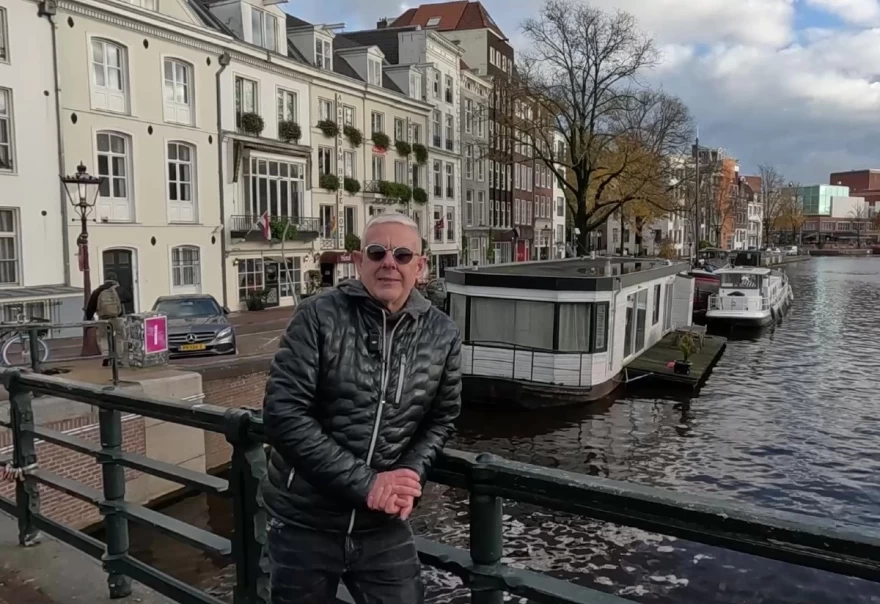 Ο Τάσος Δούσης στο Άμστερνταμ