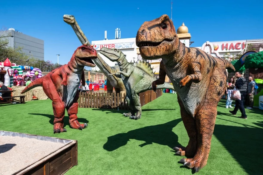 Ημέρες Δεινοσαύρων στο Allou! Fun Park