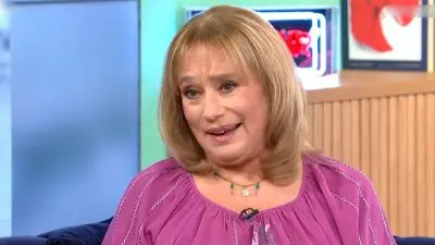 Γωγώ Ατζολετάκη – Πώς έγινε Σταρ Ελλάς ενώ ακόμα πήγαινε σχολείο: «Το Σάββατο πήρα τίτλο, την Δευτέρα έδινα Ιστορία»