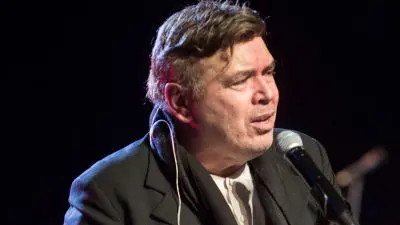 Μανώλης Λιδάκης: Παραμένει στο νοσοκομείο για ενάμιση μήνα – Το νέο μήνυμα του τραγουδιστή