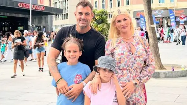 Στέλιος Χανταμπάκης – Όλγα Πηλιάκη: Η νέα ζωή στη Μαδρίτη για τα ποδοσφαιρικά όνειρα του Μανώλη