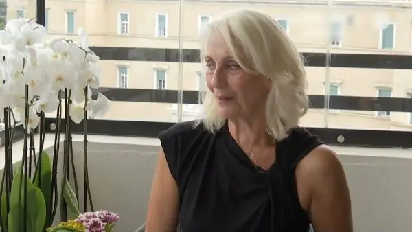 Θέμις Μπαζάκα: «Ένιωσα τη ζωή μου να βιάζεται από δημοσιογράφους όταν μίλησα για τα θρησκευτικά»