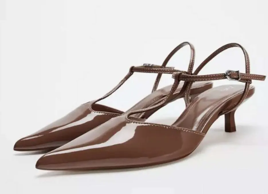 μπεζ γόβες ρετρό zara