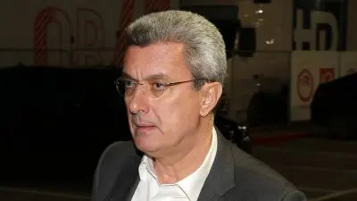 Ο Νίκος Χατζηνικολάου σε έξοδό του