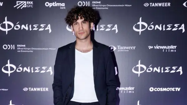 Ο Ορέστης Χαλκιάς στο κόκκινο χαλί του Παλλάς στην Πρεμιέρα της ταινίας "Φόνισσα"