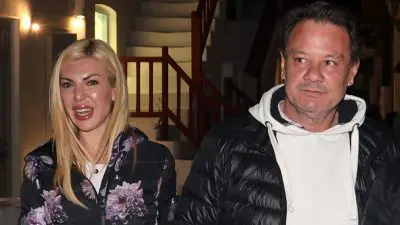 Η Σοφία Πολυζωγοπούλου με το Απόστολο Λύτρα στην Μύκονο