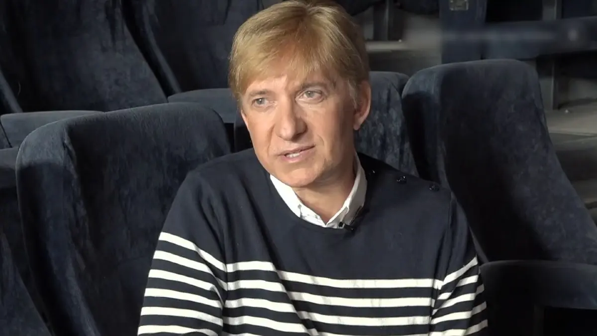 Μάκης Δελαπόρτας: «Αν ζούσε η Αλίκη Βουγιουκλάκη, δεν θα άντεχε αυτό που συμβαίνει με τα κινητά και τις selfies»