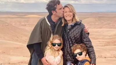 Η Βίκυ Καγιά και ο Ηλίας Κρασσάς με τα παιδιά τους