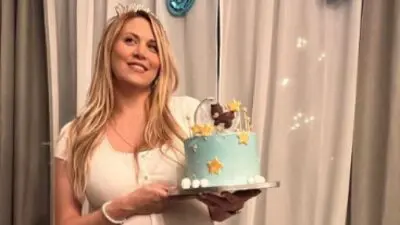 Η Φωτεινή Πετρόγιαννη στο baby shower για τον γιο της.
