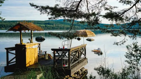 Το γραφικό χωριό των βιβλίων στη Γαλλία