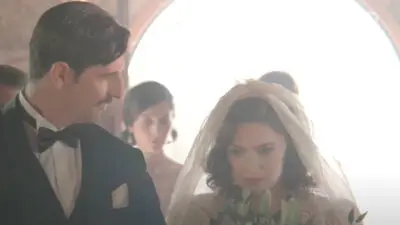 Ο Ρήγας και η Αλίκη στον γάμο τους στο Grand Hotel