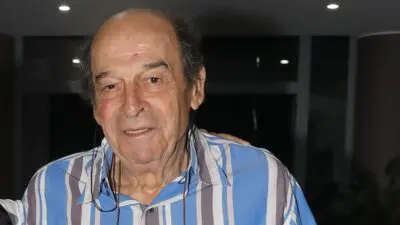 Ο Μανούσος Μανουσάκης