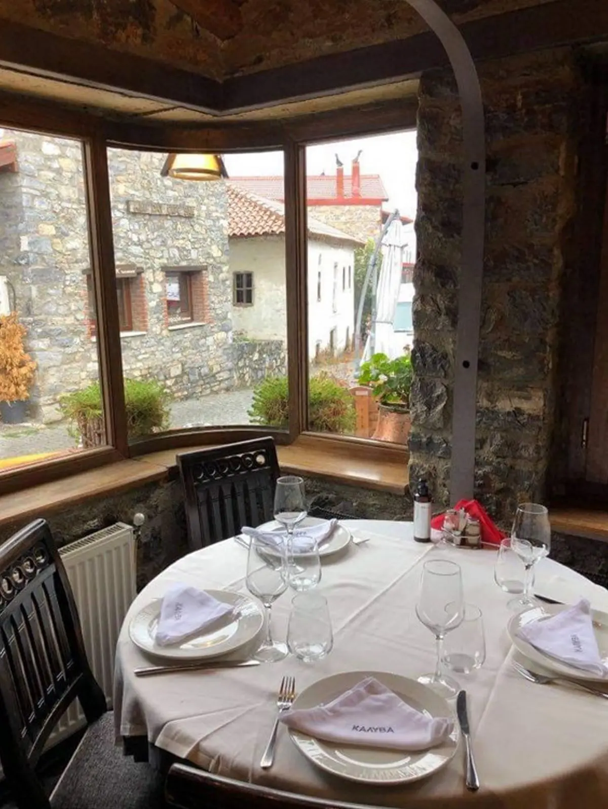 Παραδοσιακή Ταβέρνα Καλύβα Έδεσσα