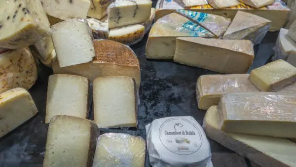 Διάφορα τυριά