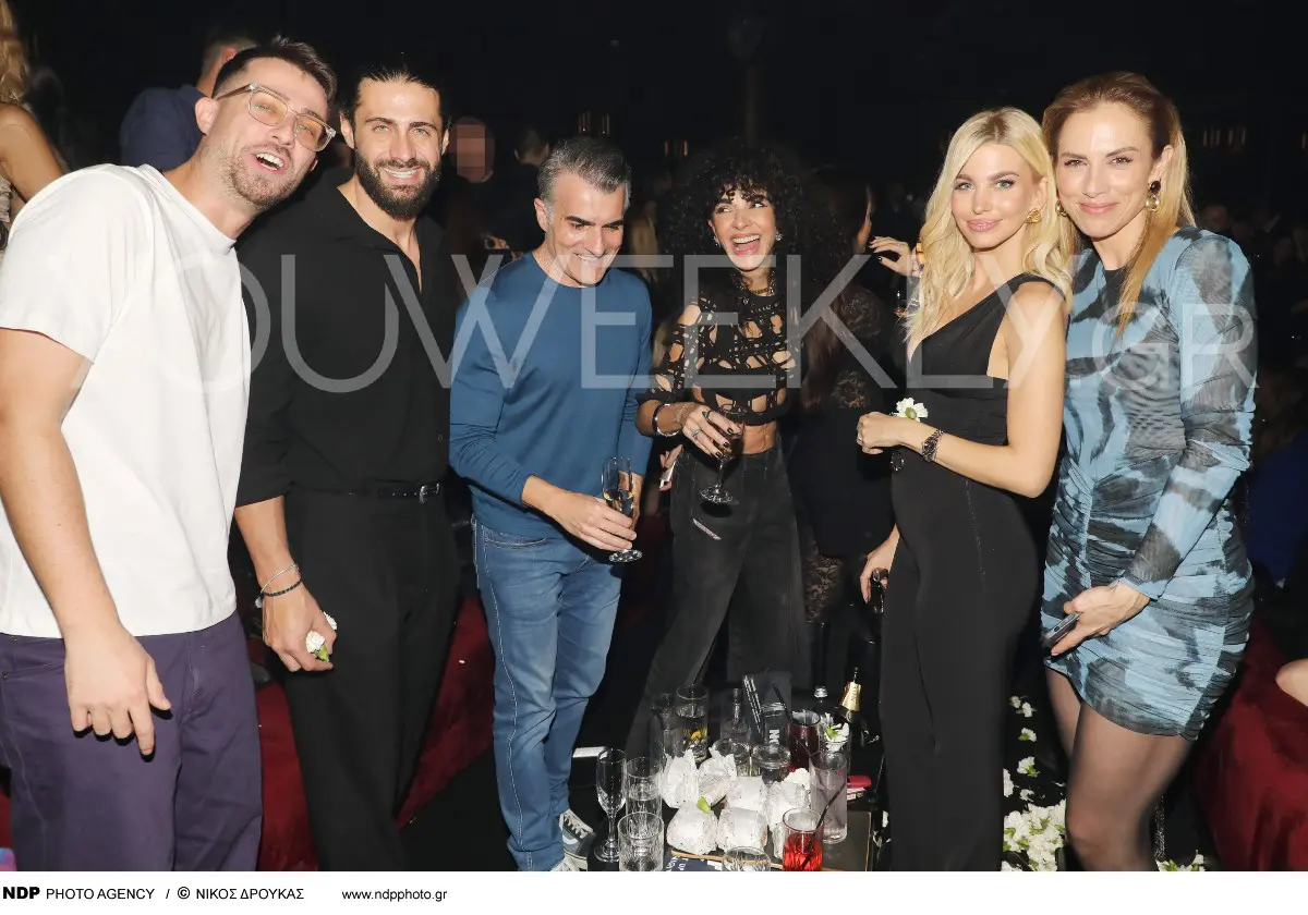 Fipster, Βασάλος, Σταματόπουλος, Σολωμού, Χατζηθεοδώρου και Παπαδημητρίου στα μπουζούκια