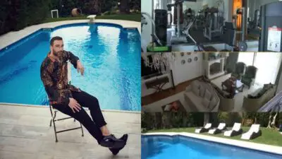 Ο Νίκος Κοκλώνης φωτογραφίζεται στην έπαυλή του στη Βούλα