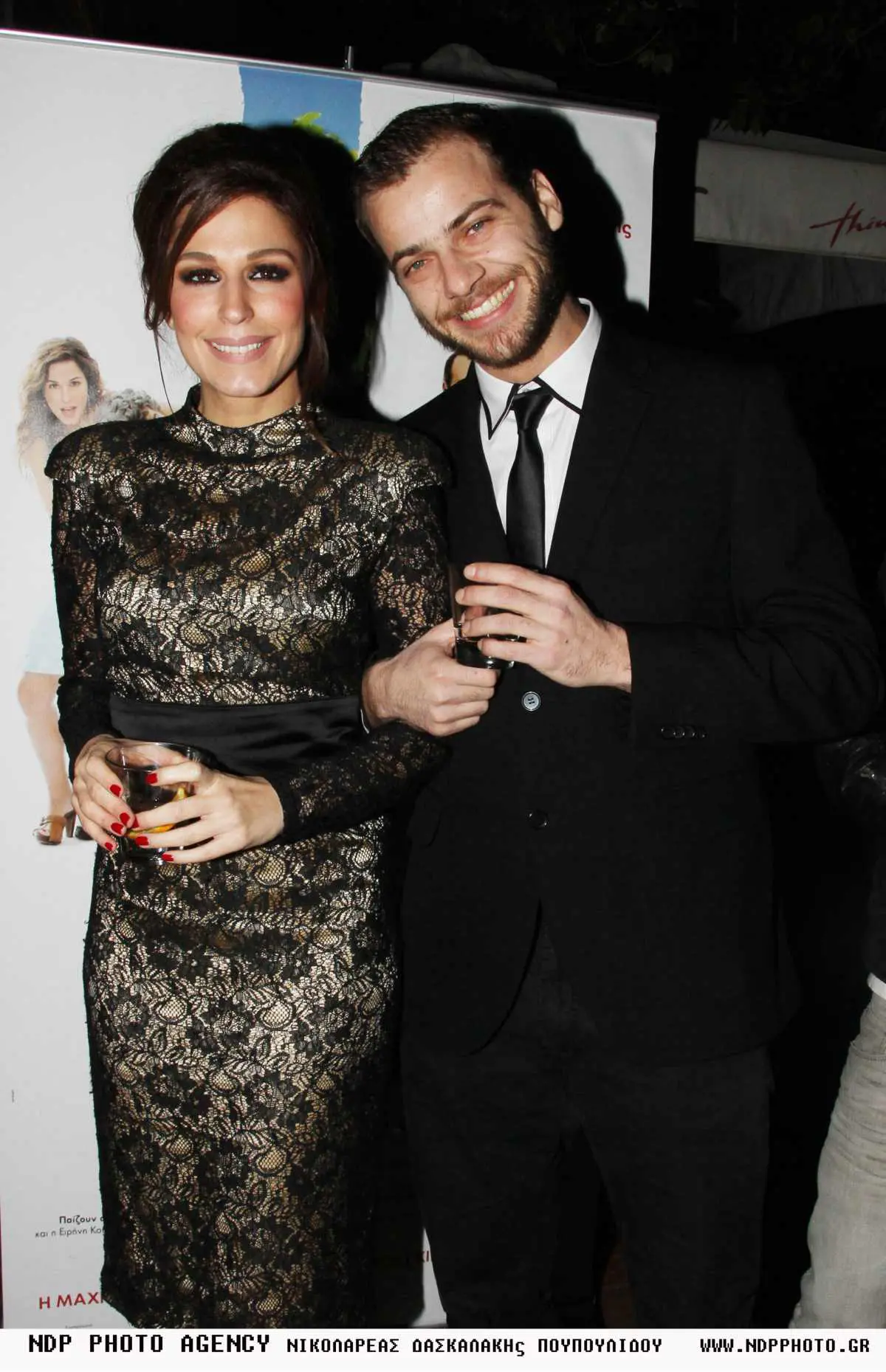 Ο Τζιόβας και η Παπουτσάκη