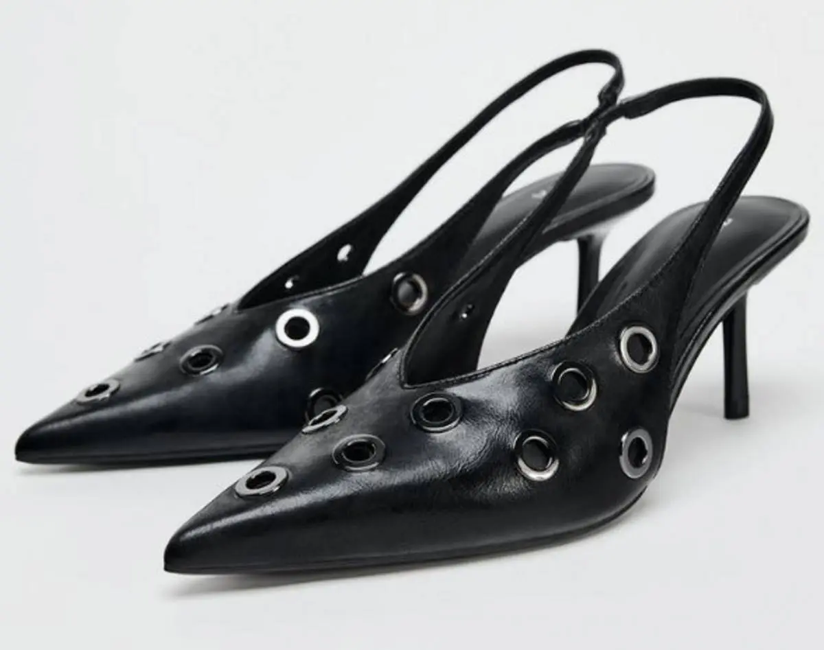 μαύρες γόβες με τρουκ zara