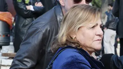 Η Βίκυ Σταυροπούλου στην κηδεία του Γεωργουσόπουλου