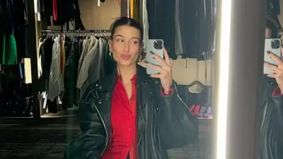 Το nude μολύβι χειλιών που δεν αποχωρίζεται η Hailey Bieber