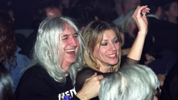 Ο Νίκος Καρβέλας και η Ζέτα Δούκα