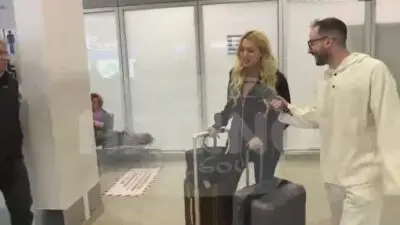 Η Κωνσταντίνα Σπυροπούλου στο αεροδρόμιο Ελευθέριος Βενιζέλος