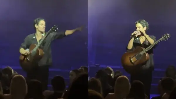 O πάνος Βλάχος στη σκηνή